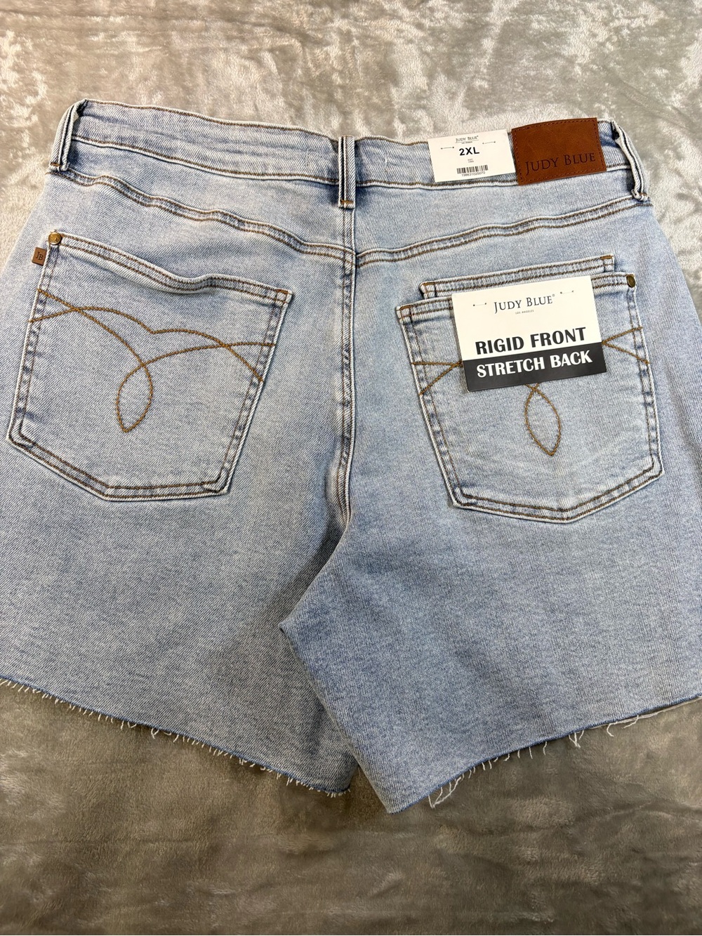 Judy Blue Magic Dad Shorts Size 2X NWT - Picture 2 of 3